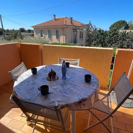 L'orangeraie T2 Clim Terrasse Proche A Pieds Gare Pour 1 A 4 Personnes Bandol
